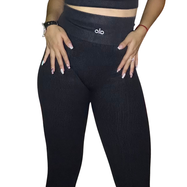Conjunto deportivo (Blusa cremayera+leggins)